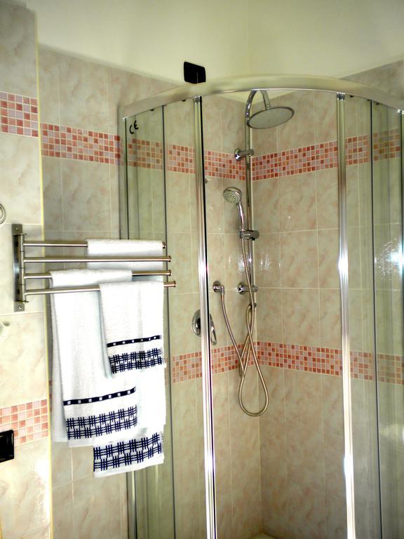Top Suit Uno - Guest house Brugherio Extérieur photo