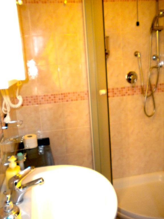 Top Suit Uno - Guest house Brugherio Extérieur photo