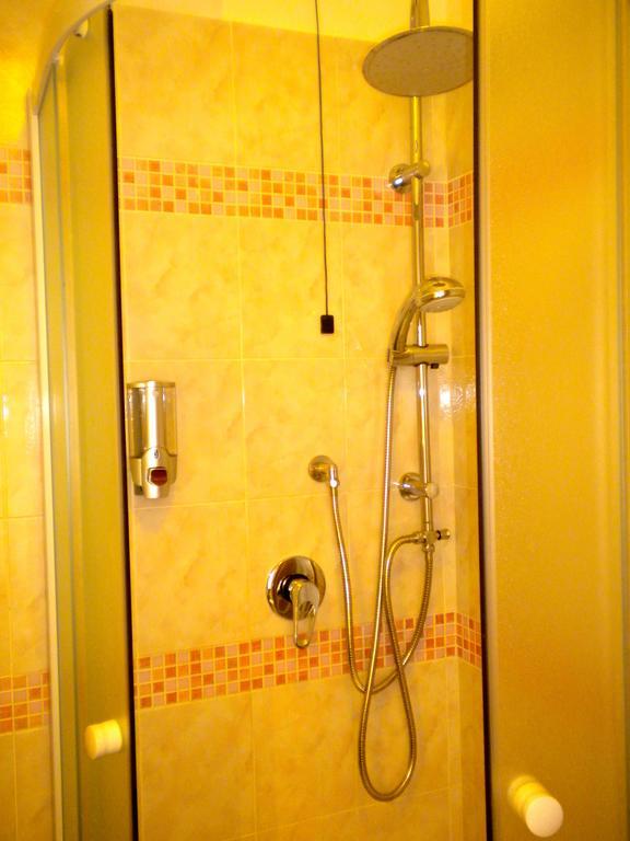 Top Suit Uno - Guest house Brugherio Extérieur photo