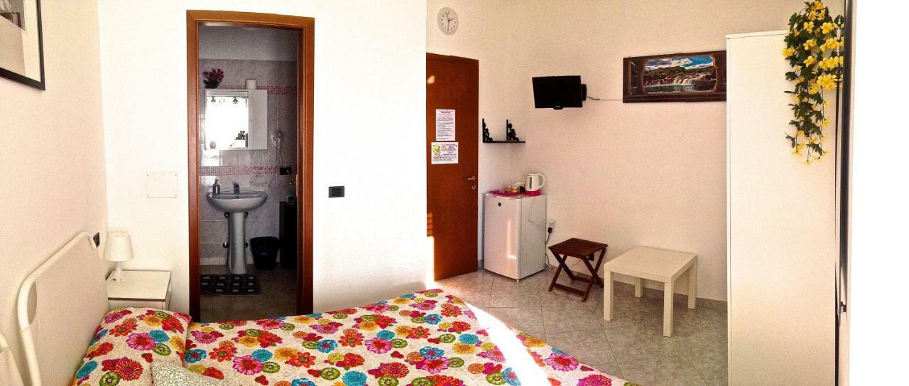 Top Suit Uno - Guest house Brugherio Chambre photo